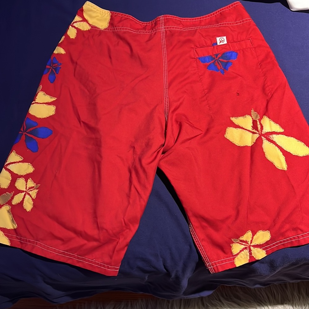 Board/Swim Shorts - Picture 2 of 3